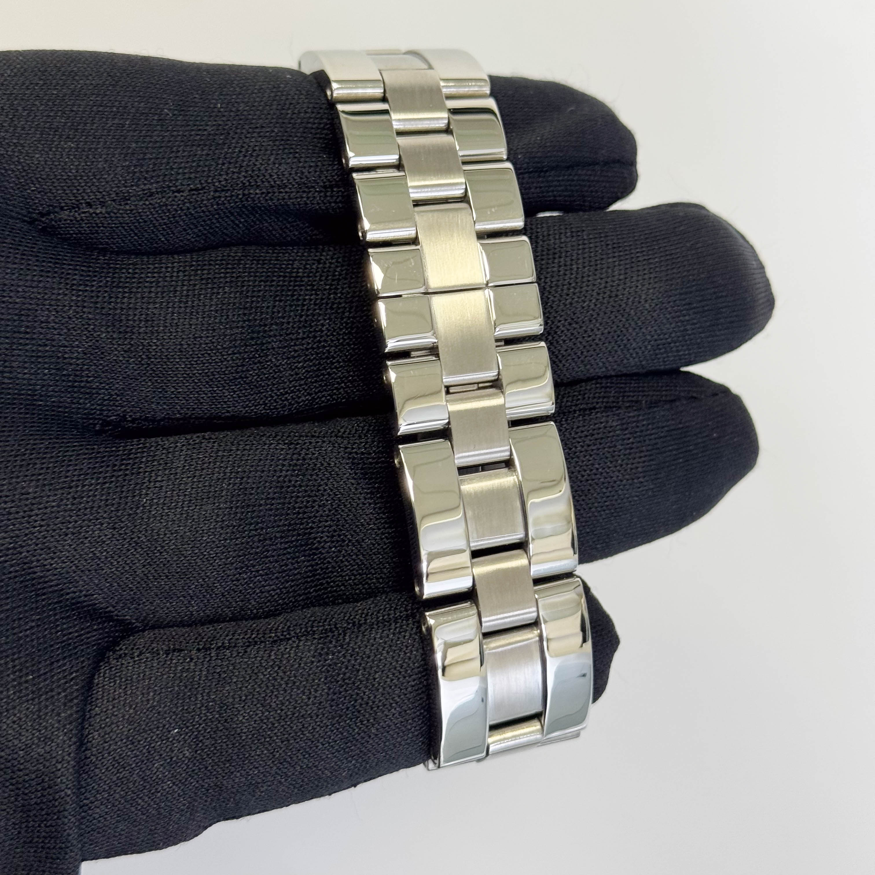 Cartier Roadster 35mm Black Dial Watch Ref# W62001V3