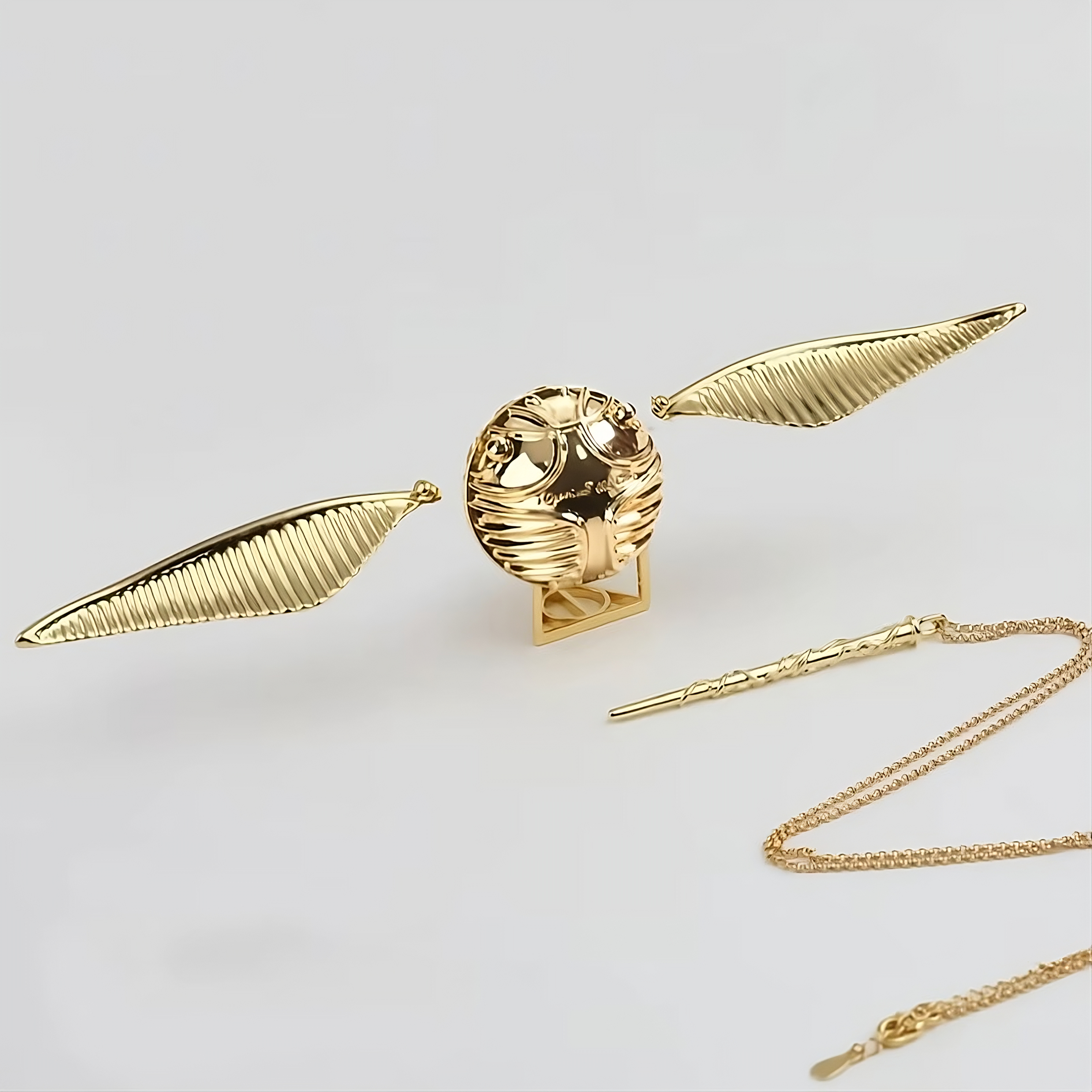 Diyion | Magical Harry Potter Golden Snitch Ring (Free Box)